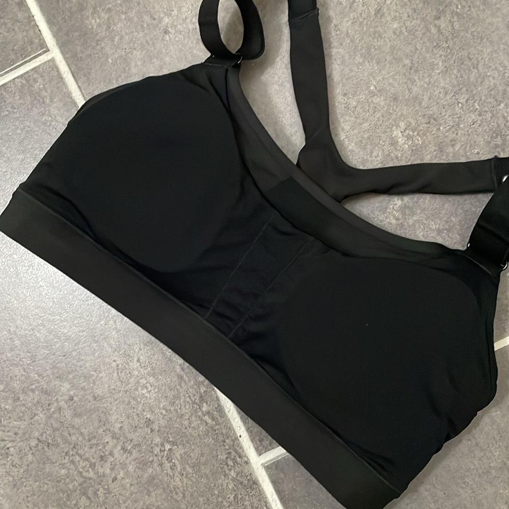 Athleta Ultimate Adjustable A-C Bra size Small - Picture 8 of 10